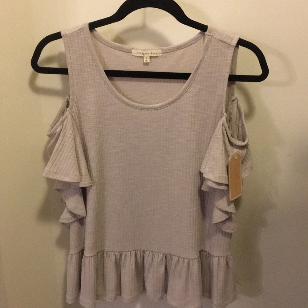 Flowy cream tank